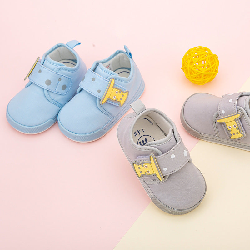 Anti Kicking, Anti Slip And Wear Resistant Soft Sole Walking Shoes In Spring