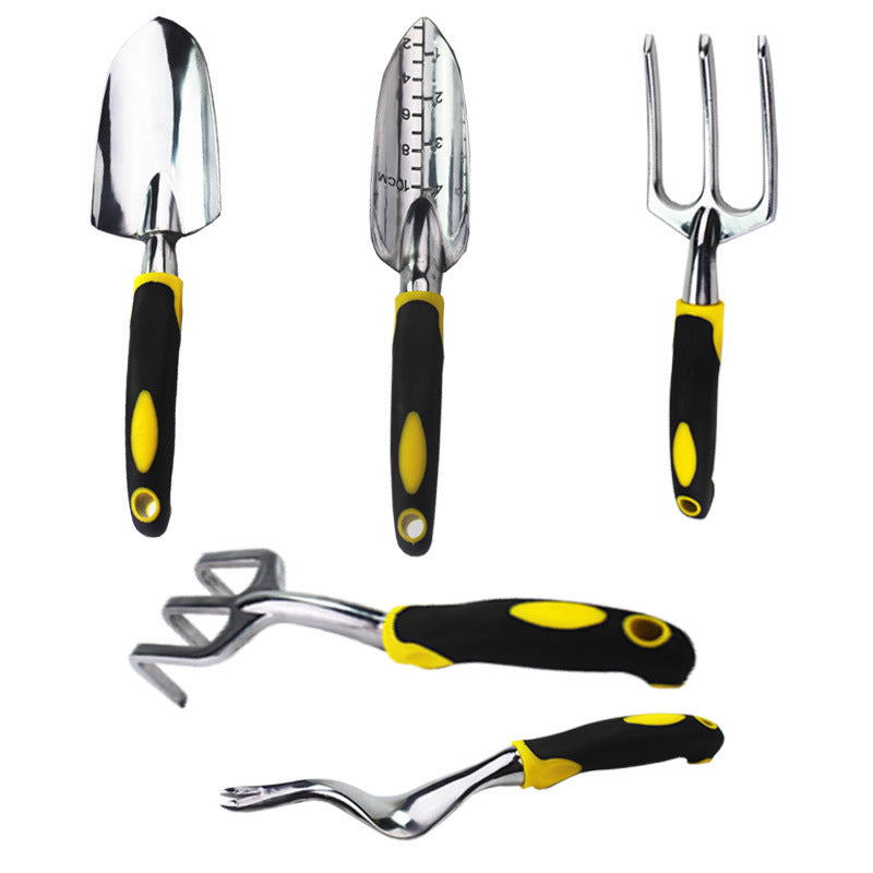 Alloy seedling transplanter