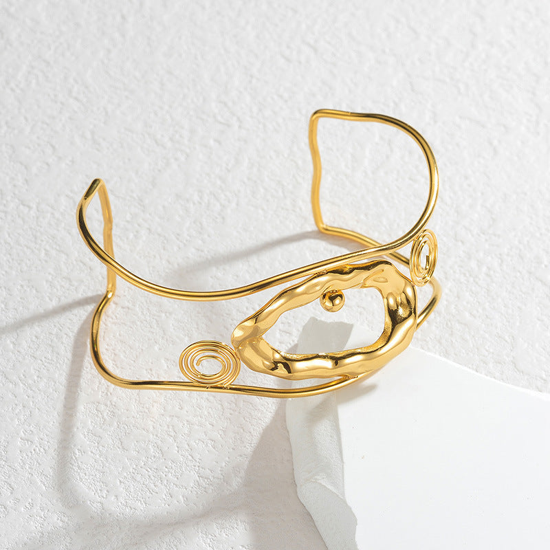 European And American New Eye-catching Hollow Bracelet