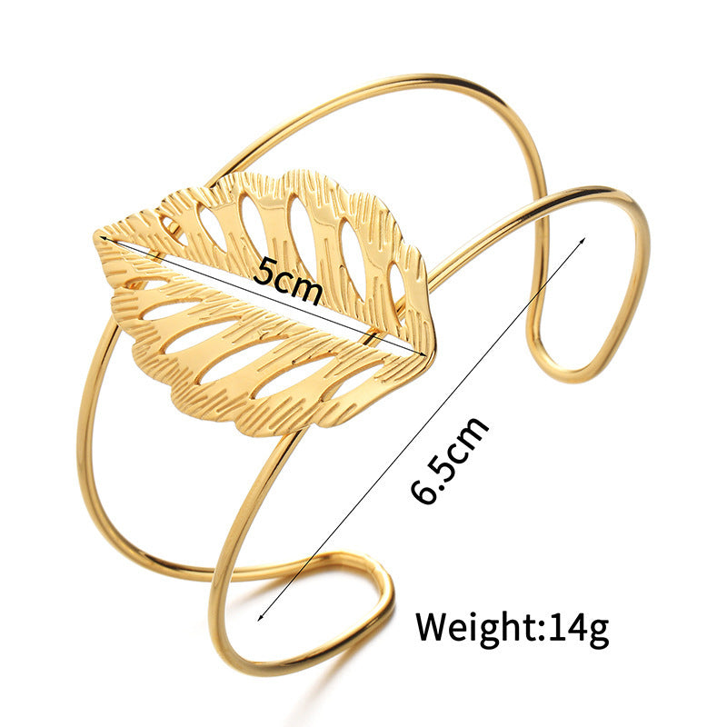 European And American New Eye-catching Hollow Bracelet