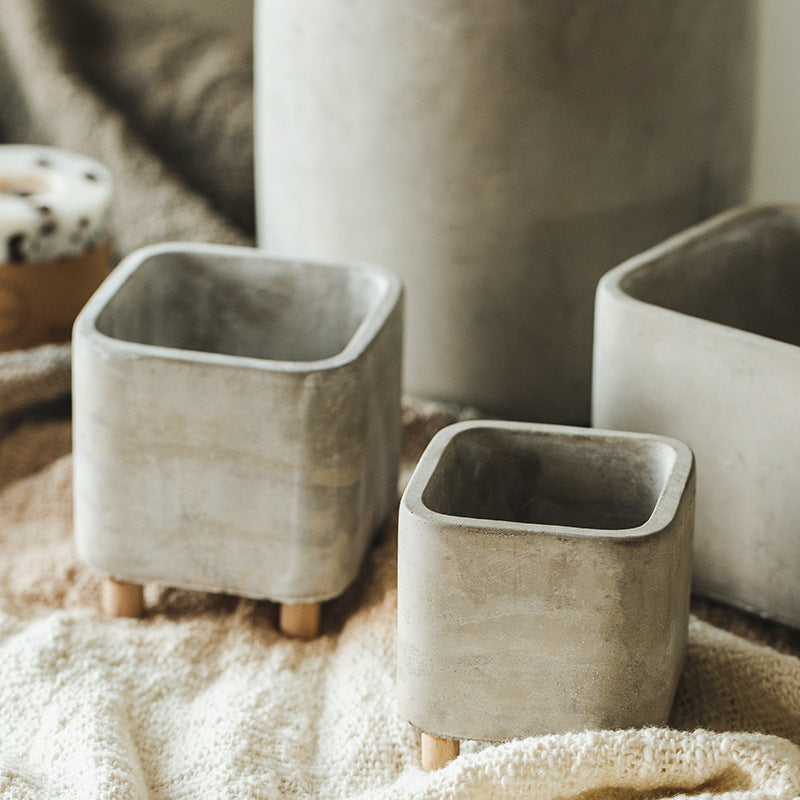 Desktop Cement Flowerpot With Legs